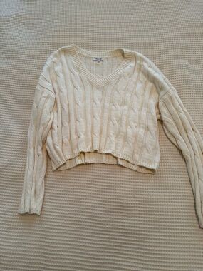 Madewell Cream Cable-Knit V-Neck Cropped Sweater